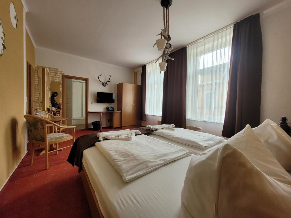 Hotel Am Brauhaus Waren  Buitenkant foto