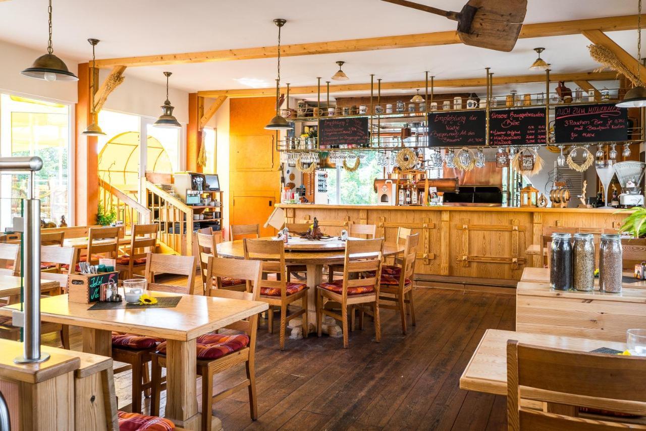 Hotel Am Brauhaus Waren  Buitenkant foto