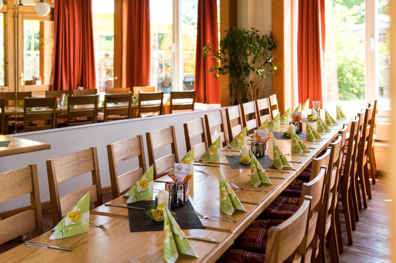 Hotel Am Brauhaus Waren  Buitenkant foto