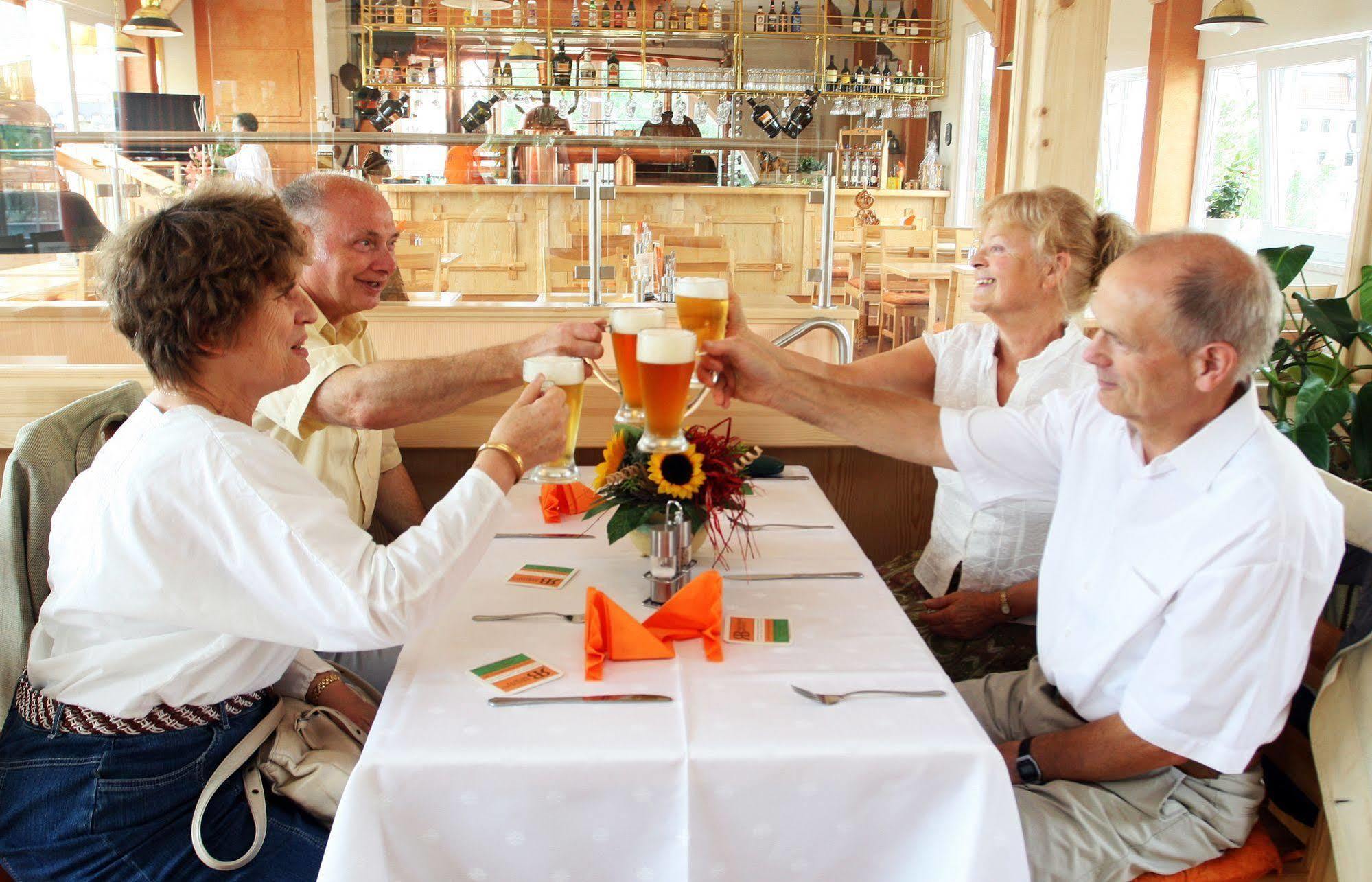 Hotel Am Brauhaus Waren  Buitenkant foto