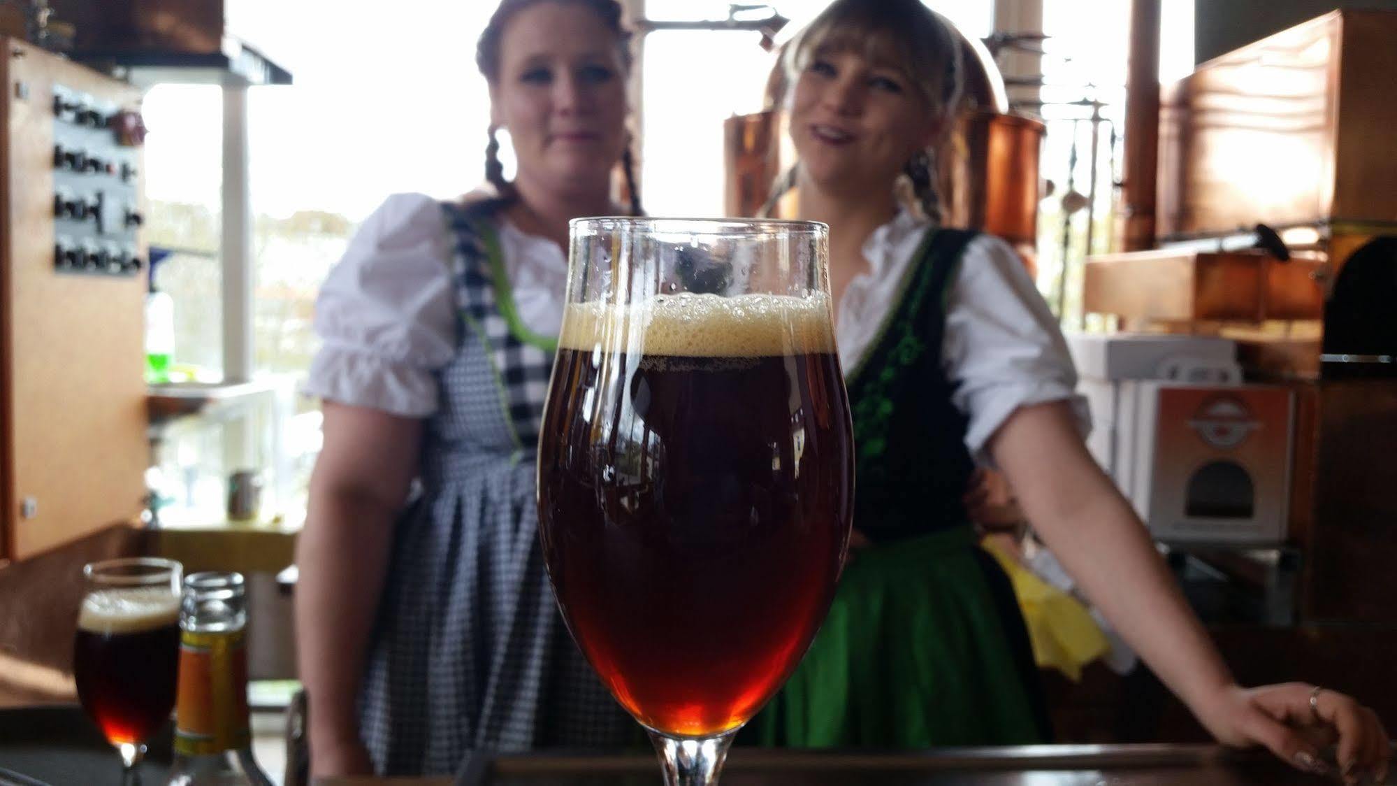 Hotel Am Brauhaus Waren  Buitenkant foto